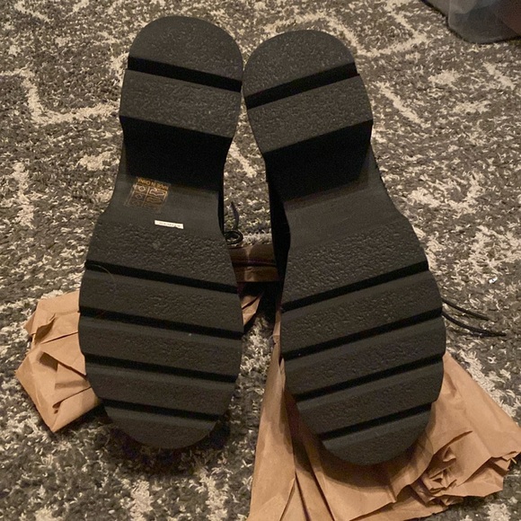 PLATFORM Boots - Picture 7 of 8